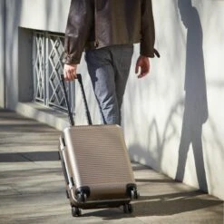 FPM Milano Bank Light Spinner 76 -Travelpro || Samsonite Shop FPM Milano Bank Light Spinner 76 8