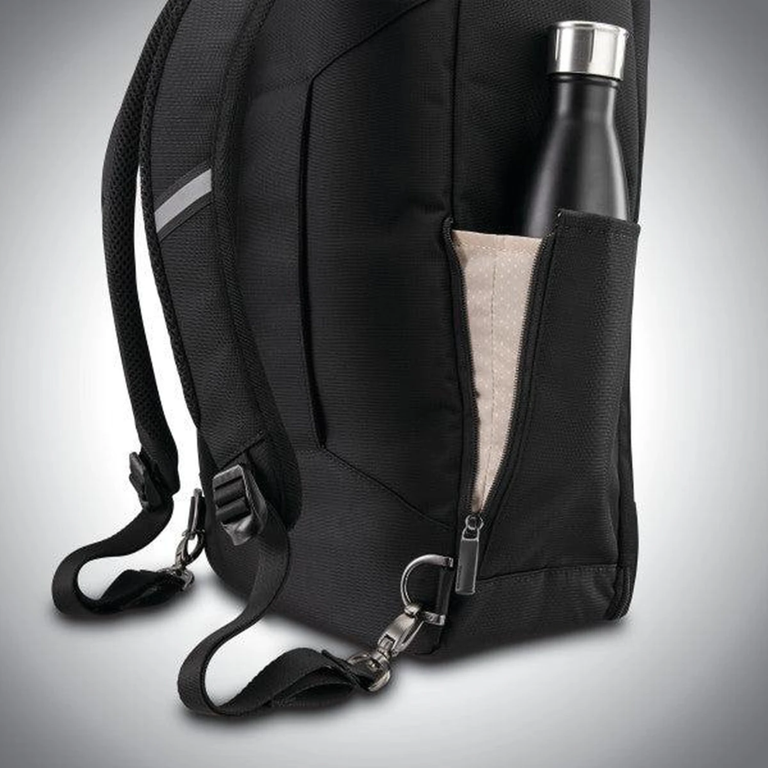 Samsonite Silhouette 17 Softside Backpack 15 Samsonite Silhouette 17 Softside Backpack - Image 15