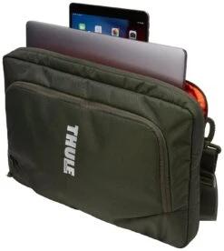 Thule Luggage Subterra Convertible Carry-on 40L -Travelpro || Samsonite Shop Thule Luggage Subterra Convertible Carry on 40L 9