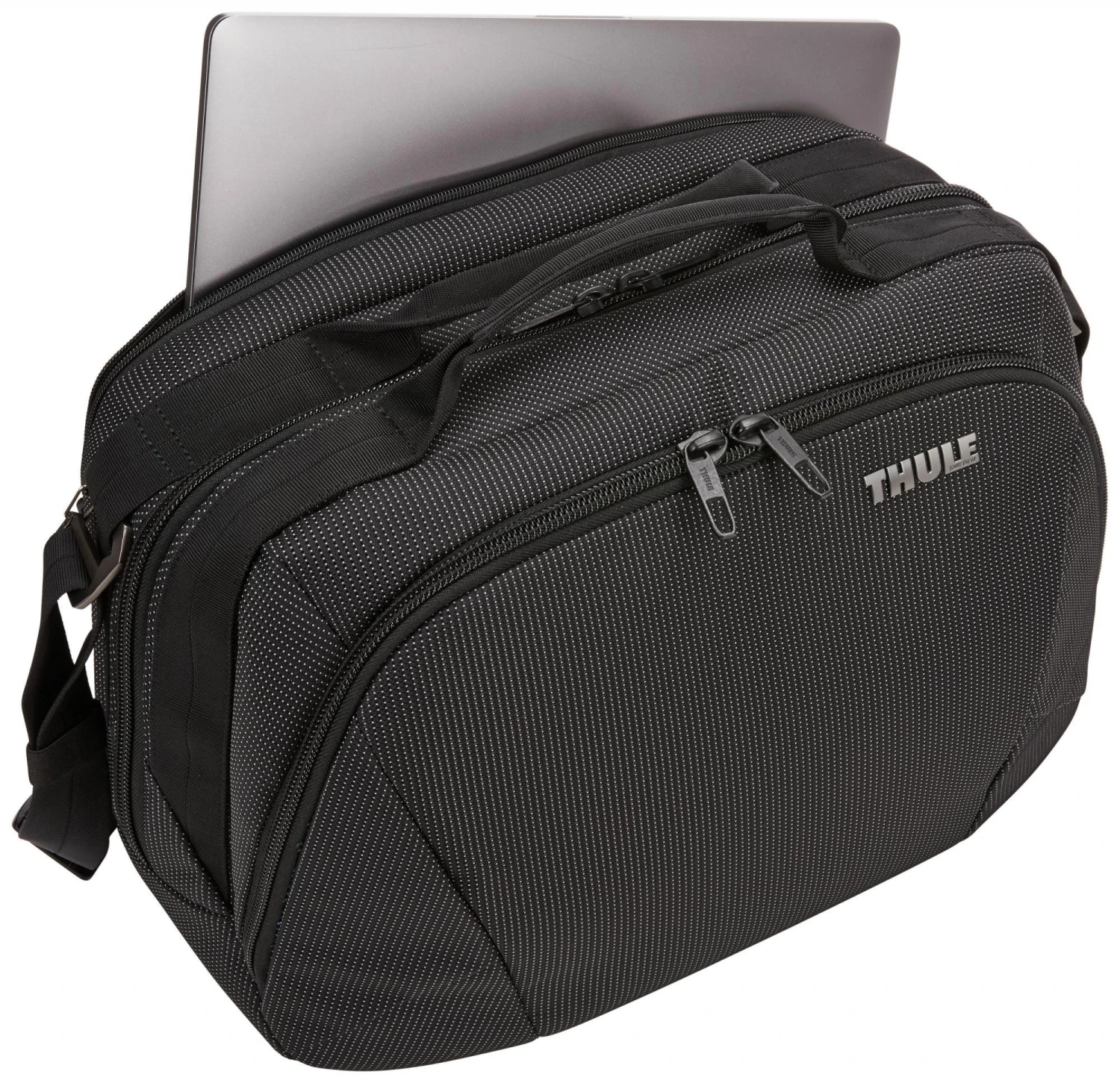 Thule Luggage Crossover 2 Boarding Bag 4 Thule Luggage Crossover 2 Boarding Bag - Image 4
